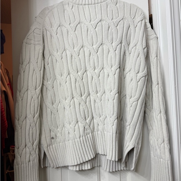 Lululemon Athletica Cream Cable Knit Sweater - Picture 3 of 4